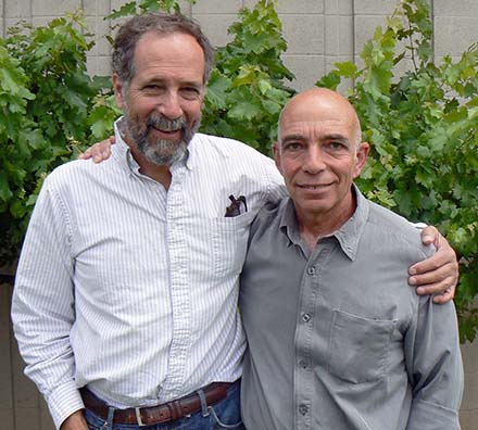 Bat ecologist Dave Johnston of H.T. Harvey & Associates Ecological Consultants, and new Lodi Winegrape Commission sustainable viticulture director Walt Chavoor presented information on bat IPM at the Lodi grapegrower meeting.